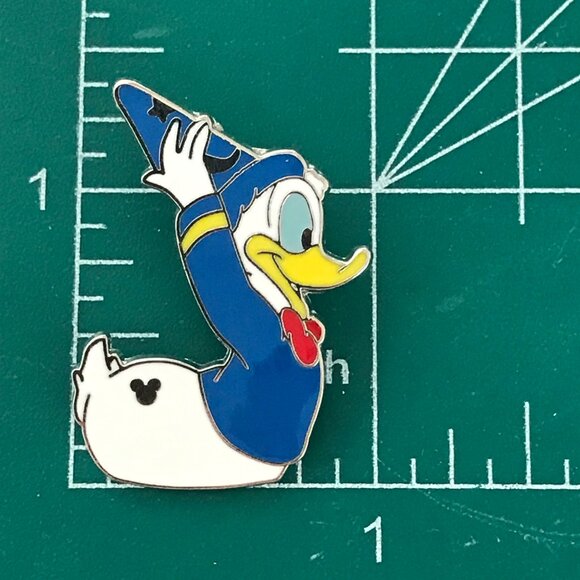 Disney Donald Duck Trading Pin 2007 Hidden Mickey Sorcerers Apprentice Hat Cap - Picture 6 of 7